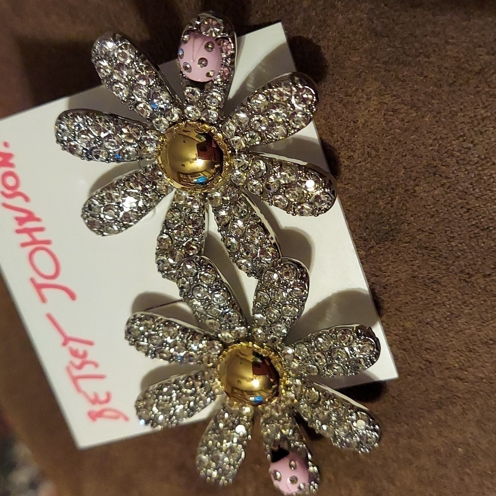 Betsey Johnson Daisy With Ladybug Post Earrings